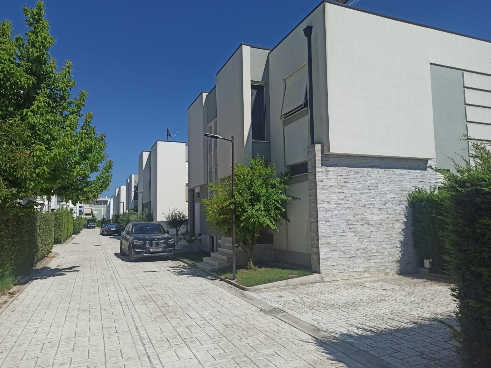Villa Eden 111, Perla Resort, Bay Of Lalzi Durres Exterior photo